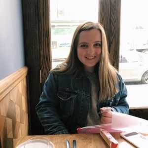 Meet your Posher, Ellie